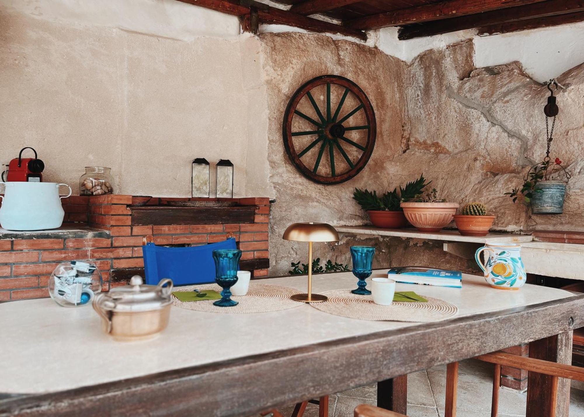 Il Cactus: Una Piccola Oasi In Paese Favignana Luaran gambar